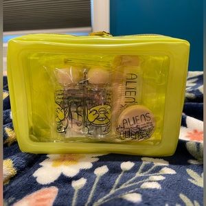 Sho-bi Disney Pixar Toy Story Aliens Cosmetic Bag Travel Set